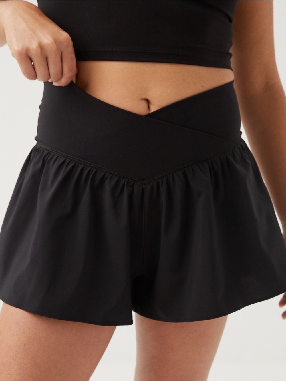 OFFLINE By Aerie Real Me Crossover Flowy Shorts Skort Black - Size Large